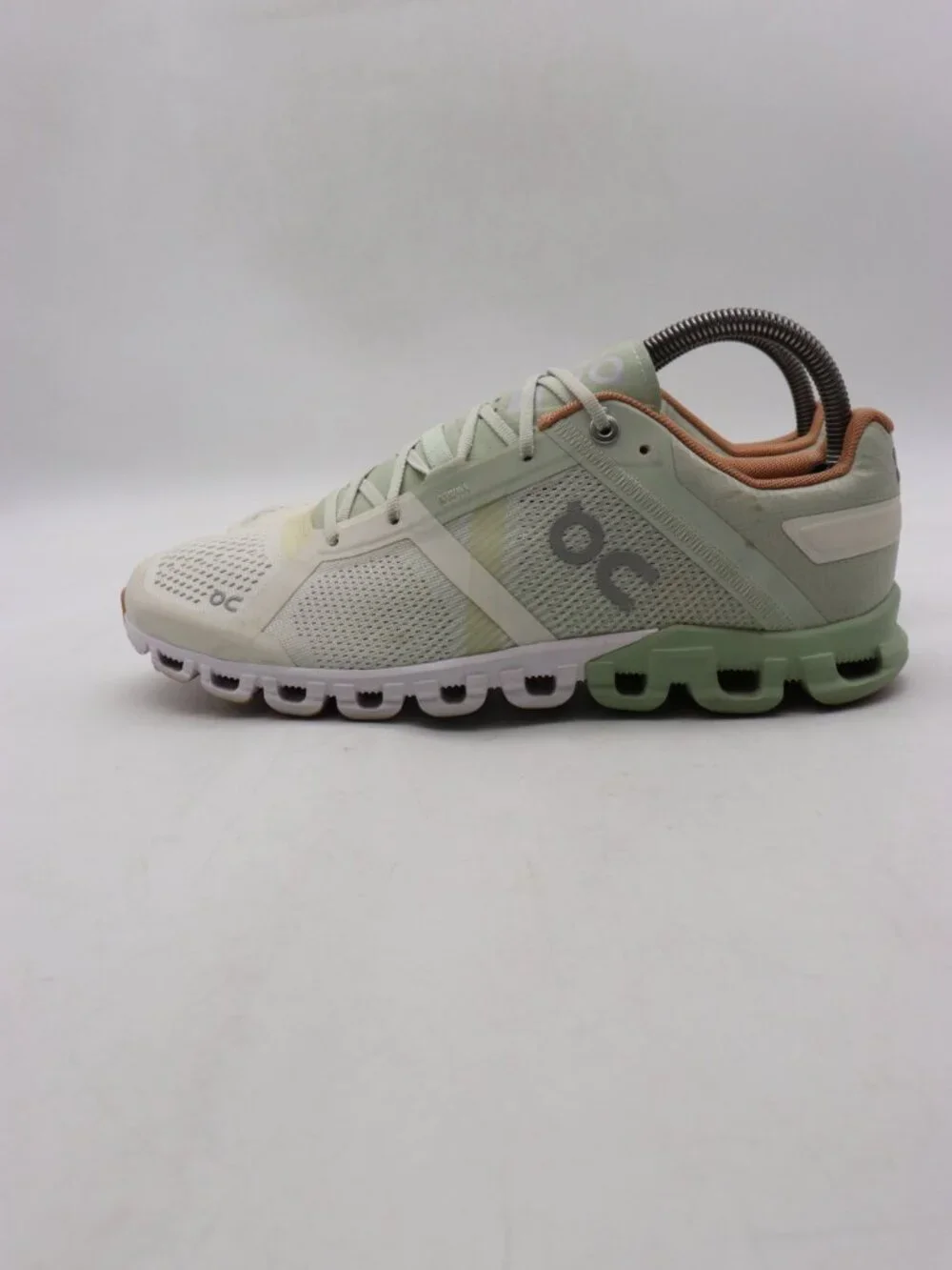 On Running Cloudflow Shoes Women's Size 8.5 Aloe White Mesh Athletic Sneakers
